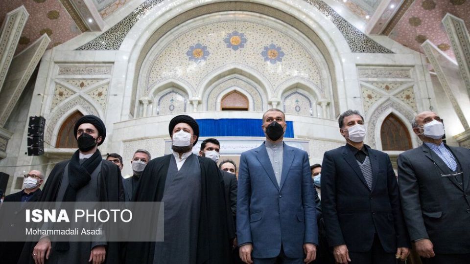 تجدید میثاق وزیر و کارکنان وزارت امور خارجه با آرمان‌های امام راحل