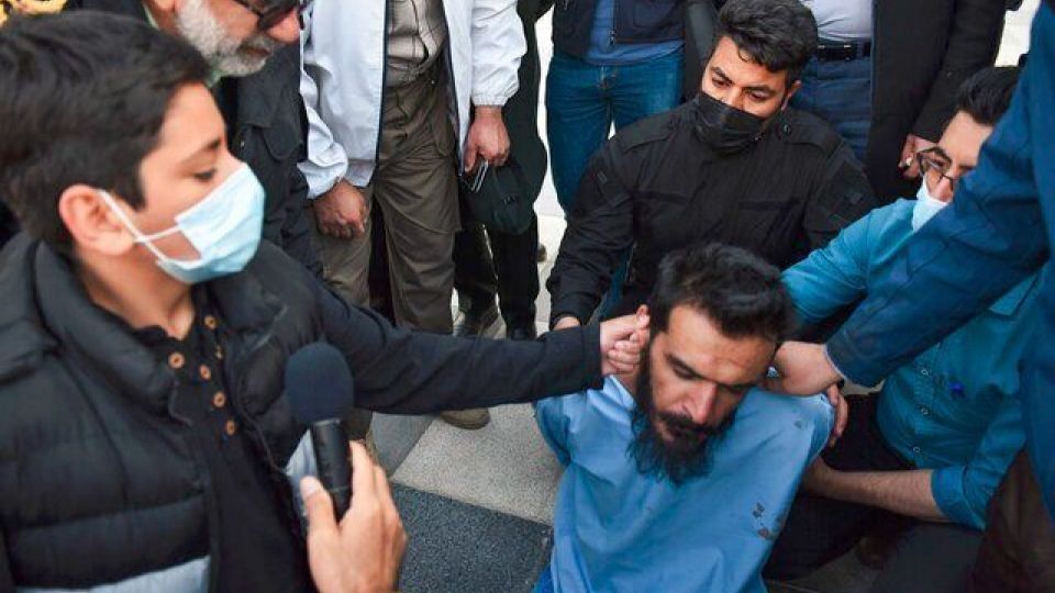 آسیب شناسی رویارویی یک نوجوان با قاتل پدرش