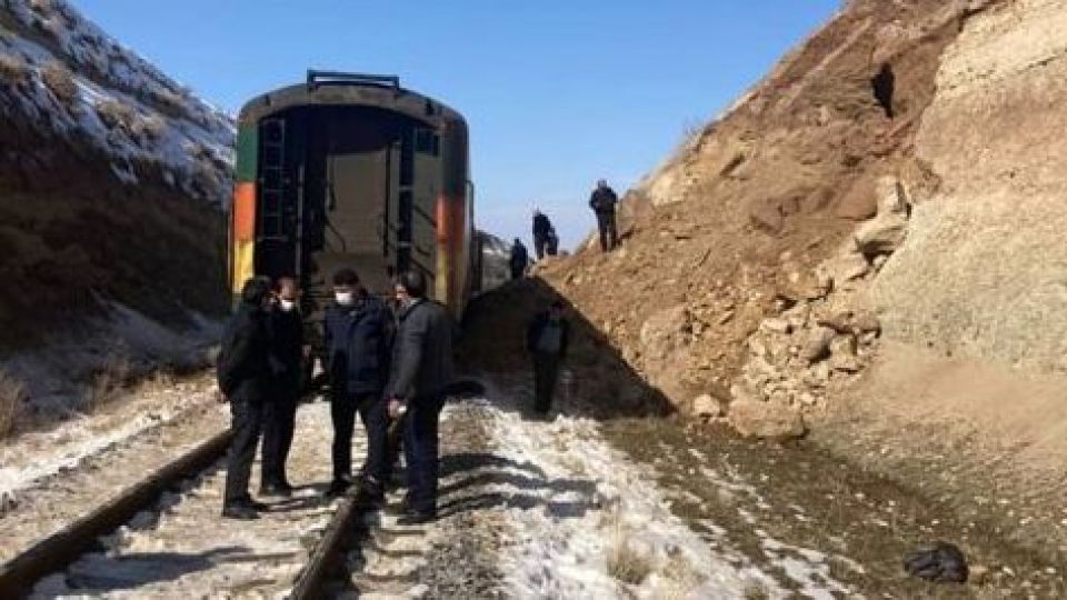 با مقصران حادثه خروج قطار ارومیه_ تهران برخورد می شود