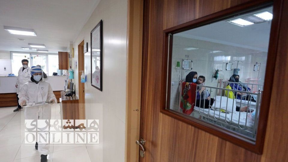 در جست و جوی تخت خالی برای فرزند بیمار | اورژانس شلوغ بیمارستان کودکان مفید