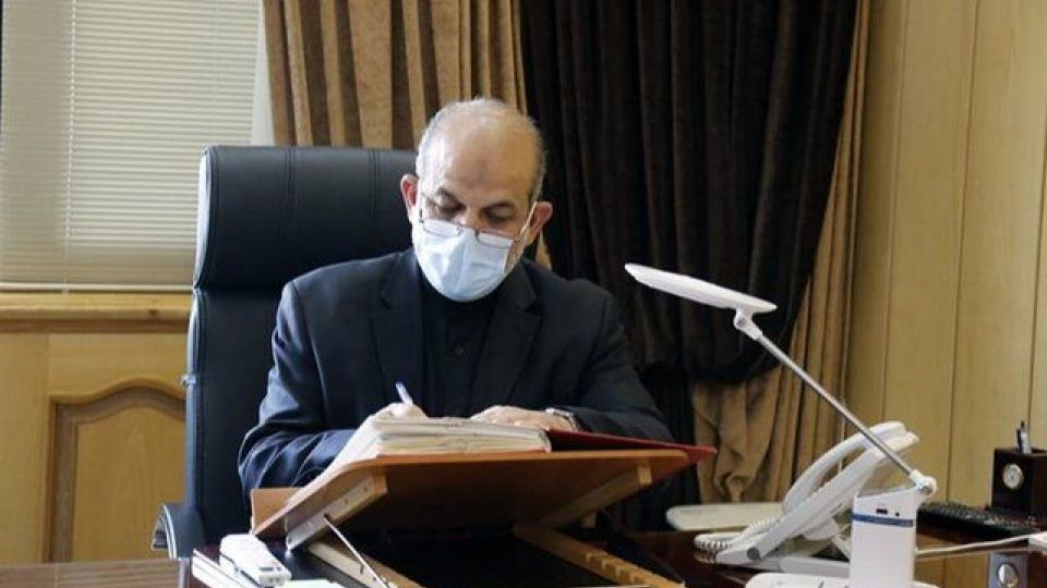 دستور وزیر کشور برای تمدید ویزای "شاعر افغانستانی"