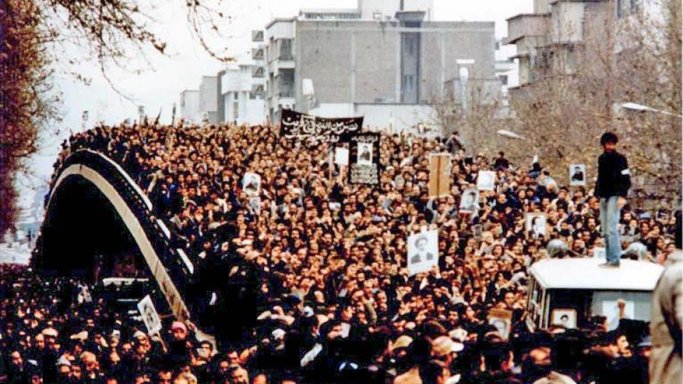 عام ترین انقلاب دنیا را بشناسید