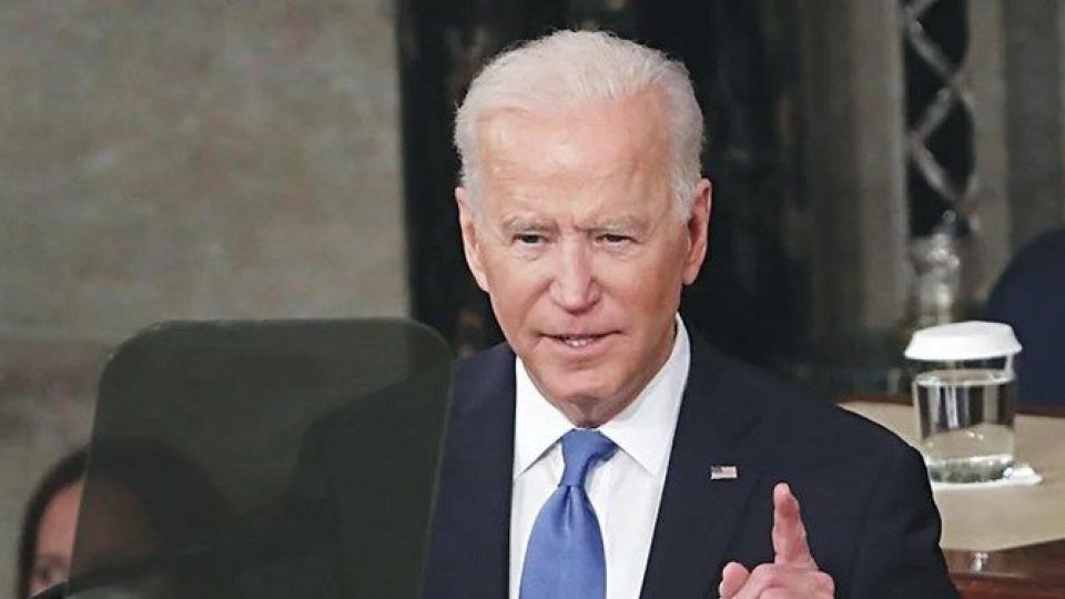 بایدن: هرگونه تهاجم روسیه علیه اوکراین را قاطعانه پاسخ می‌دهیم