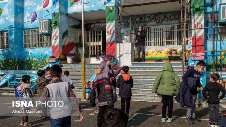 افزایش ۸برابری بستری در بیمارستان‌ها / تسریع انتقال اُمیکرون با ادامه فعالیت حضوری مدارس
