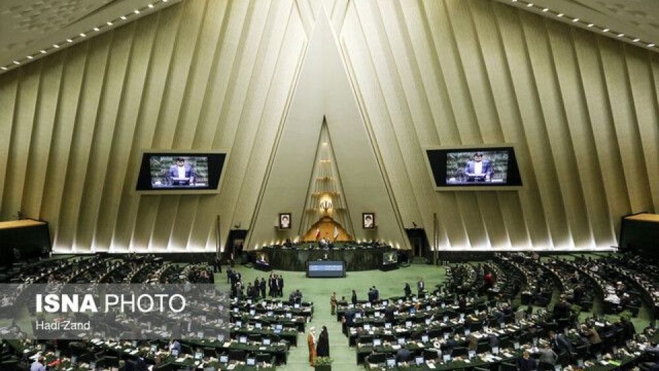 مجوز مجلس به وزارت نفت برای فروش فرآورده نفتی پالایشگاه آبادان