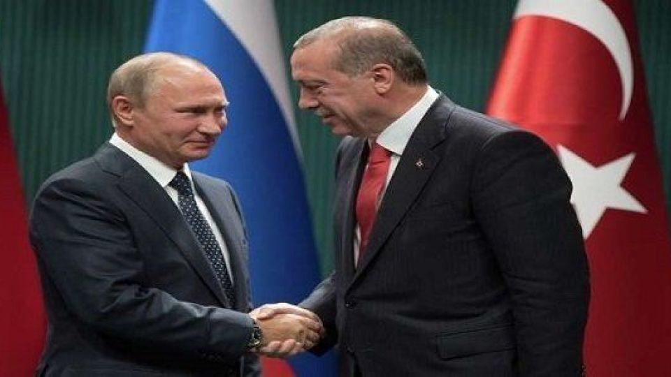 اردوغان در گفت‌وگوی تلفنی با پوتین: درگیری نظامی به نفع کسی نخواهد بود