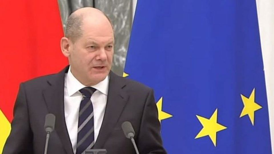 شولتز: به ارتش اوکراین موشک‌های استینگر می‌دهیم