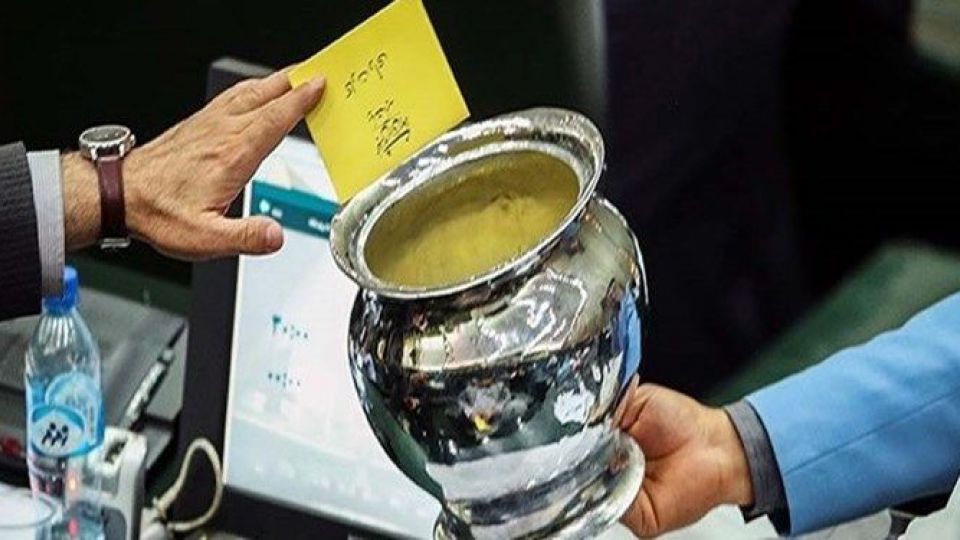 قطعا طرح شفافیت آرای نمایندگان را تصویب می‌کنیم