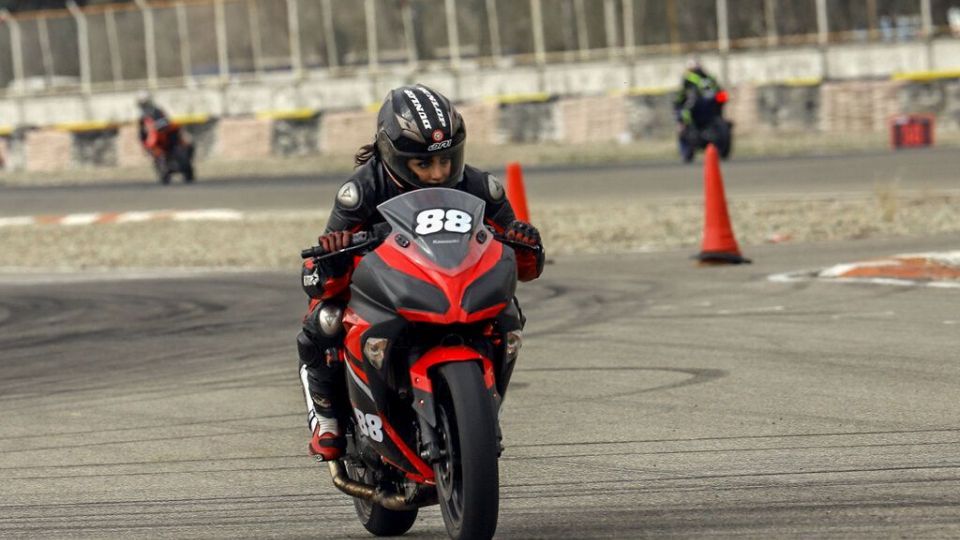 مسابقات موتور ریس آزاد زنان کشور