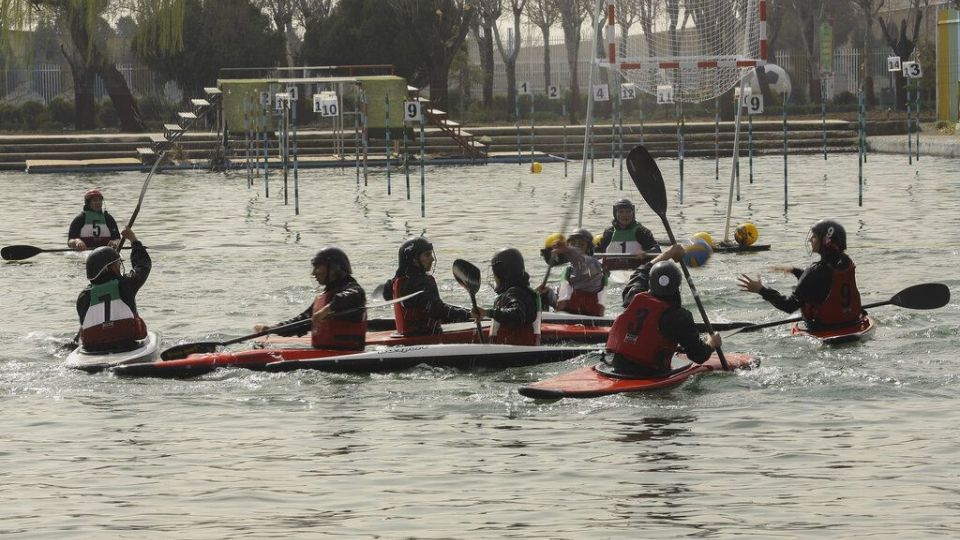 مسابقات قایقرانی کایوپولو و دراگون زنان