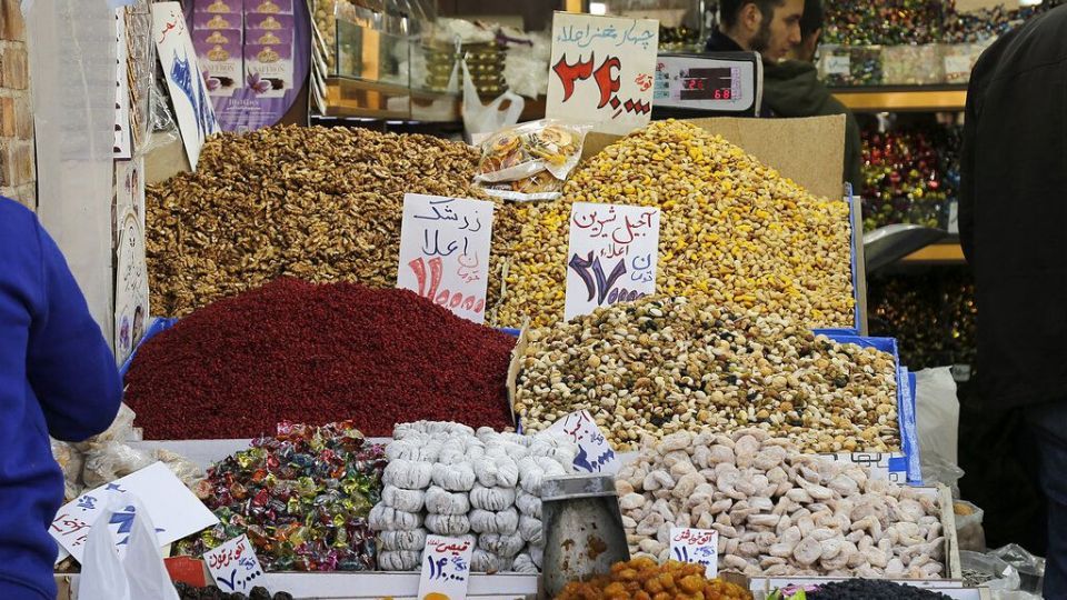 بازار آجیل شب عید