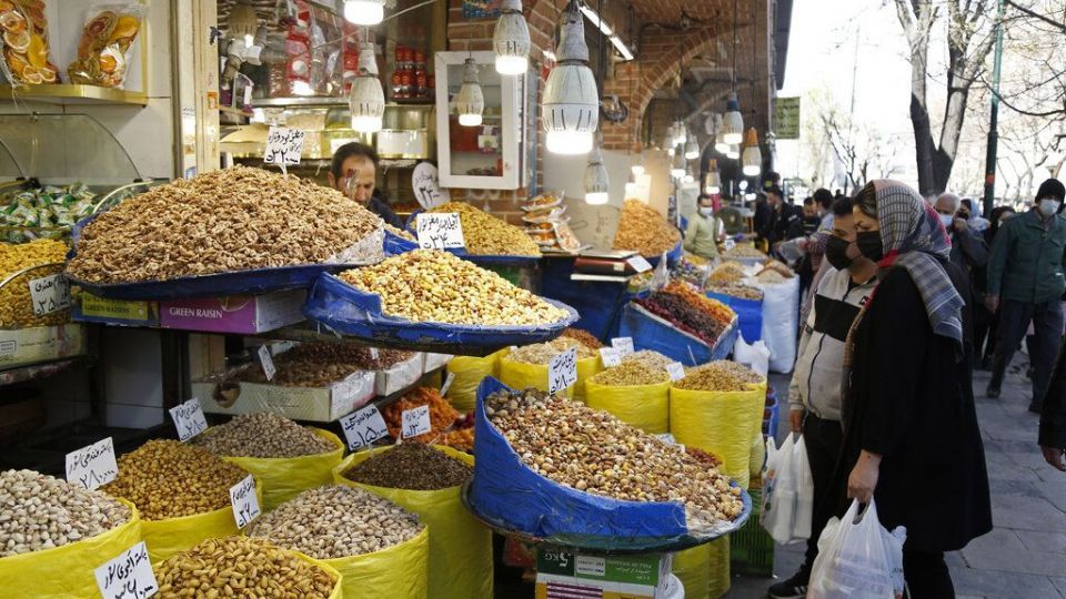 بازار آجیل شب عید