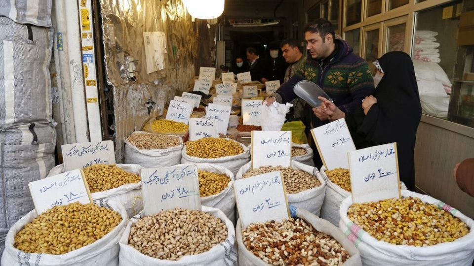 بازار آجیل شب عید