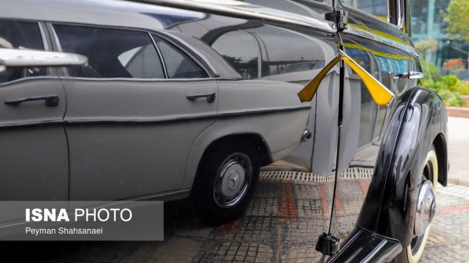 همایش خودروهای کلاسیک و آفرود زنده‌رود