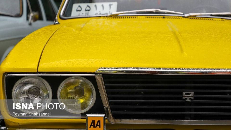 همایش خودروهای کلاسیک و آفرود زنده‌رود