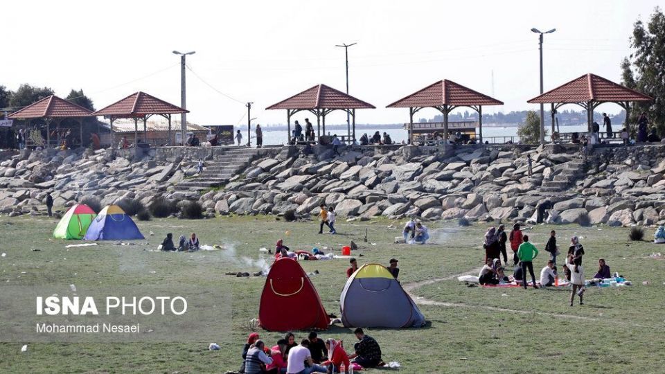 مسافران نوروزی در اسکله بندر ترکمن