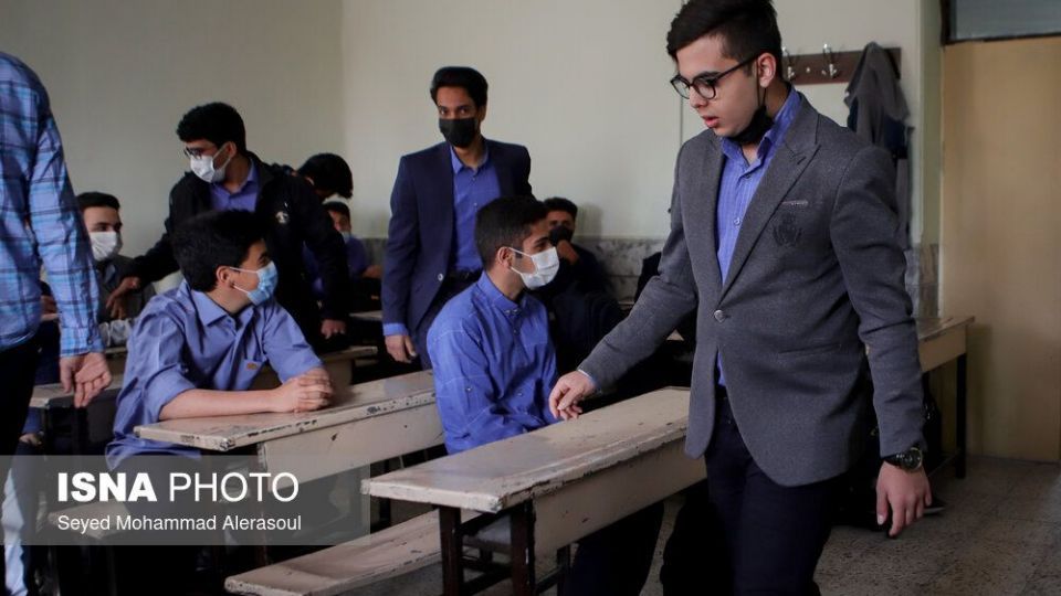 آغاز آموزش حضوری مدارس پس از دو سال - مشهد