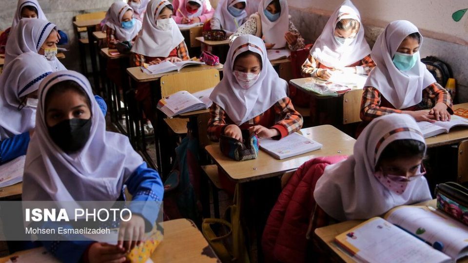 آغاز آموزش حضوری مدارس پس از دو سال - مشهد