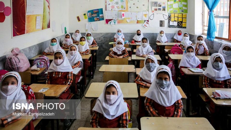 آغاز آموزش حضوری مدارس پس از دو سال - مشهد