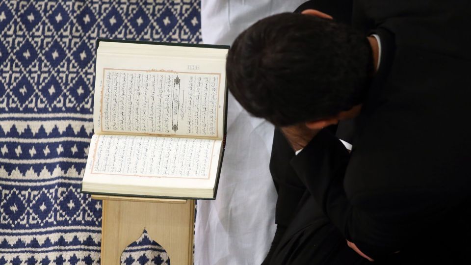 مراسم انس با قرآن در اولین روز ماه مبارک رمضان