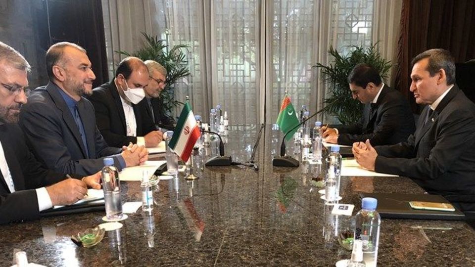 نشست مشترک وزرای خارجه پنج کشور حوزه دریای خزر برگزار شود