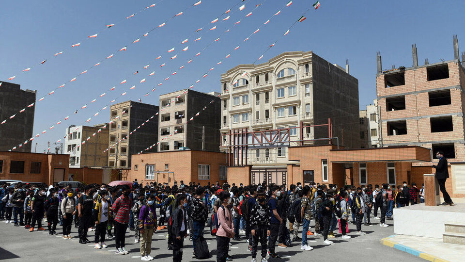 بازگشایی مدارس، پس از ۷۷۰ روز!