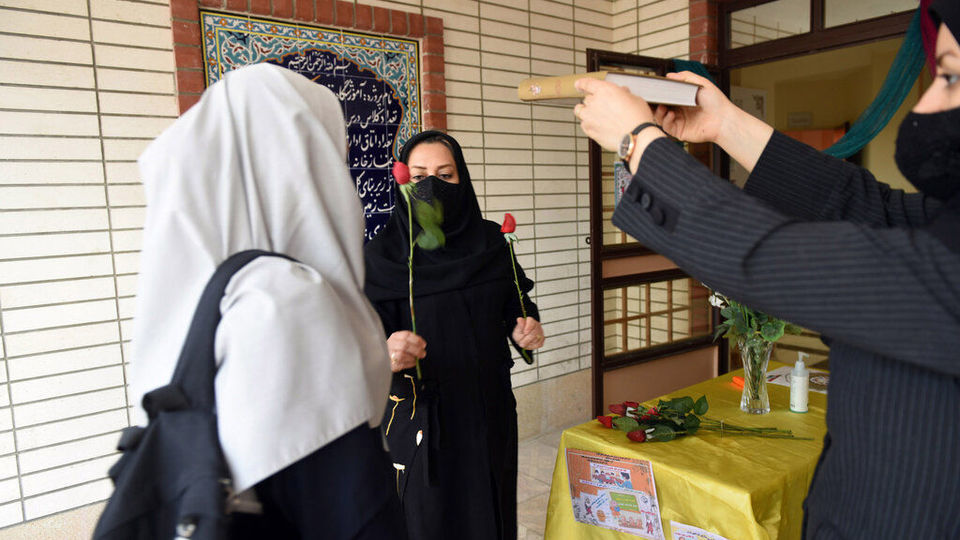 بازگشایی مدارس، پس از ۷۷۰ روز!