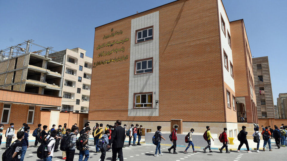 بازگشایی مدارس، پس از ۷۷۰ روز!