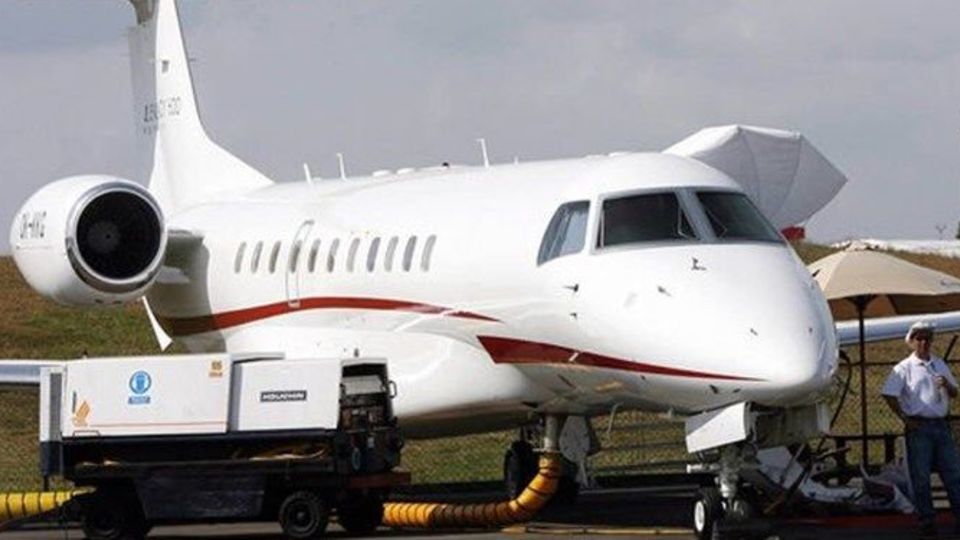 زمین گیر شدن بیش از ۱۰۰ جت روسیه در دبی