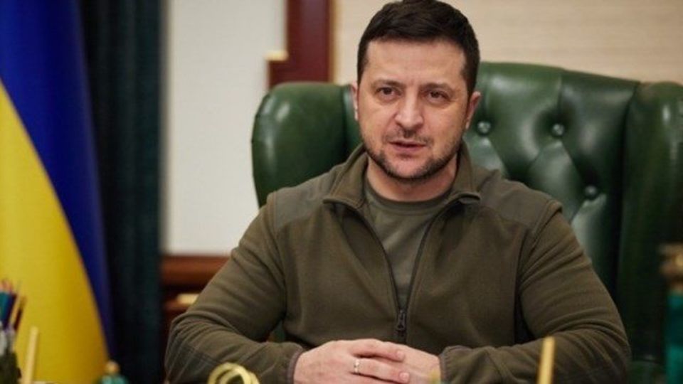 زلنسکی: ماریوپل مختار است که تسلیم شود یا جنگ را ادامه دهد