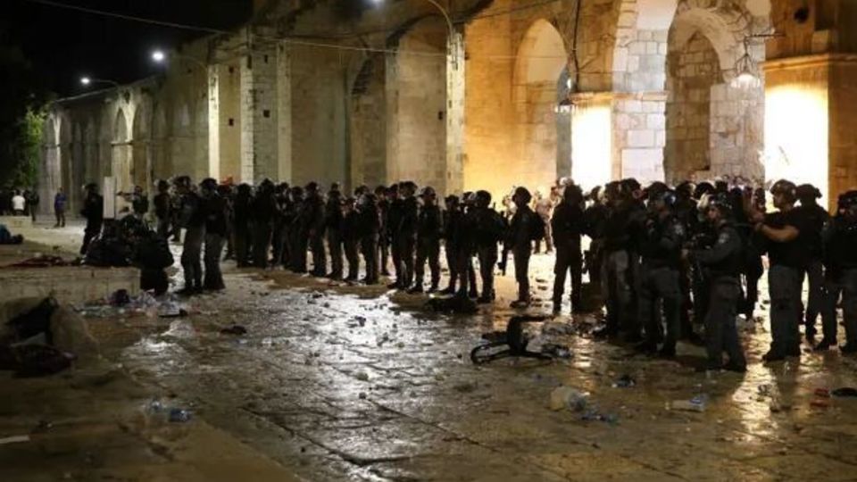 ۱۷ زخمی در یورش امروز شهرکنشینان اسرائیلی به مسجدالاقصی/ حماس محکوم کرد ۱۷ زخمی در یورش امروز شهرکنشینان اسرائیلی به مسجدالاقصی/ حماس محکوم کرد