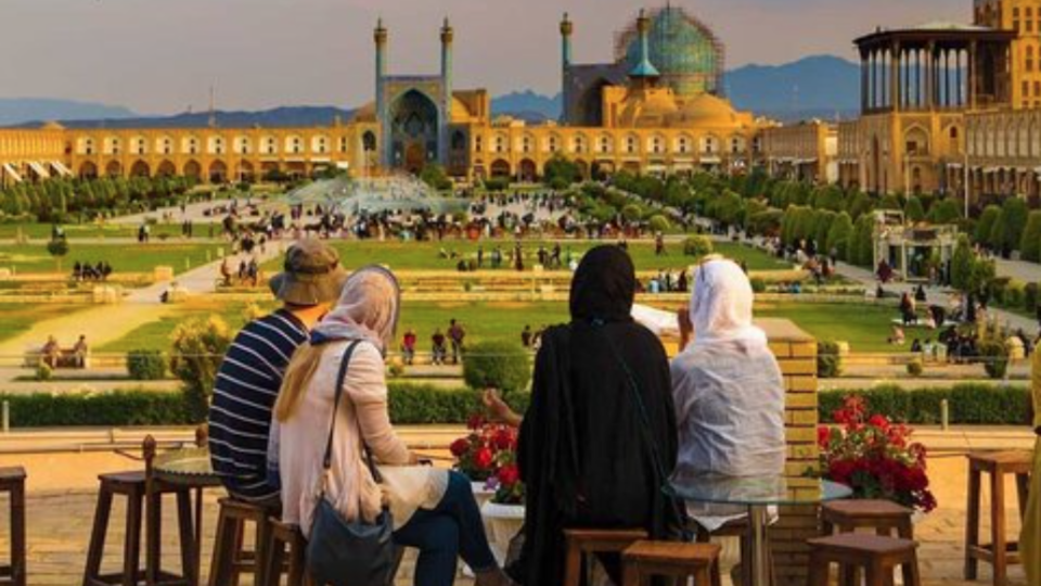 فرصتی بی نظیر برای گردشگران روسی برای ورود به ایران

 – خبر زنده