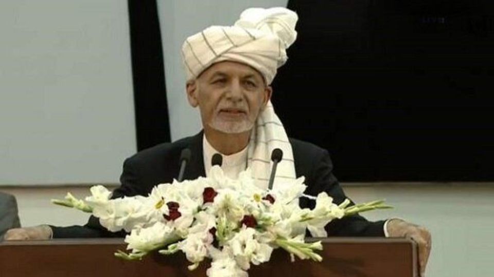طالبان از «اشرف غنی» دعوت کرد اما «حامد کرزی» را از سفر منع کرد