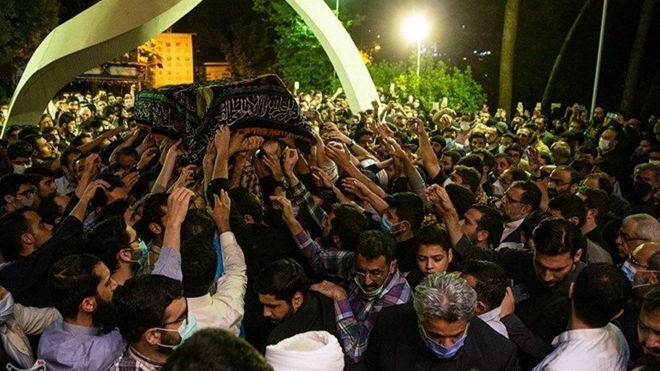 وداع با پیکر آیت‌الله فاطمی‌نیا