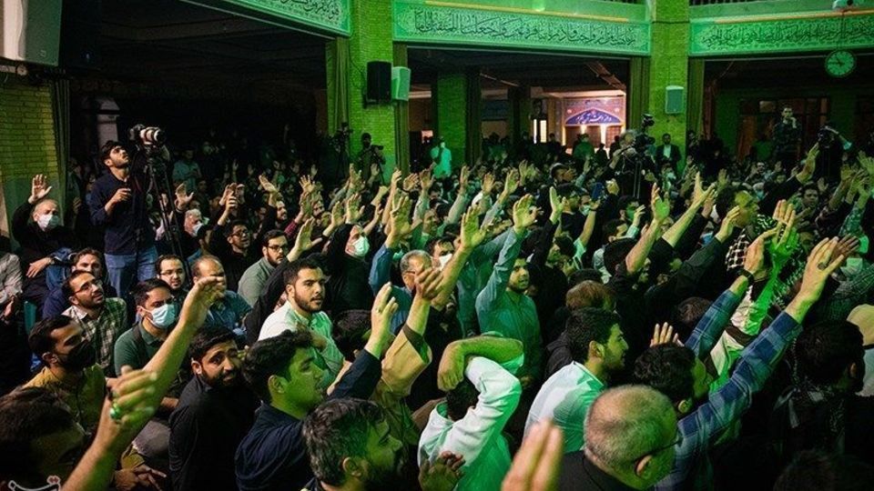 وداع با پیکر آیت‌الله فاطمی‌نیا