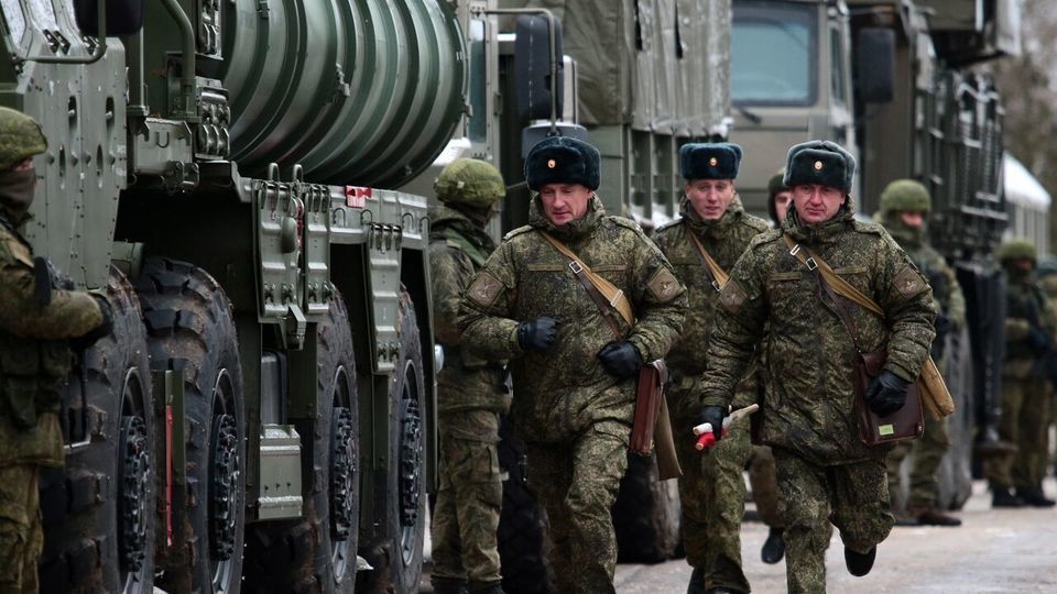 انگلیس مدعی برنامه روسیه برای ادامه حملات توپخانه‌ای در اوکراین شد  