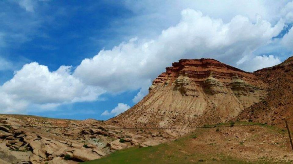 چشم‌انداز بهاری آبشار «پیرسقا» در چاراویماق