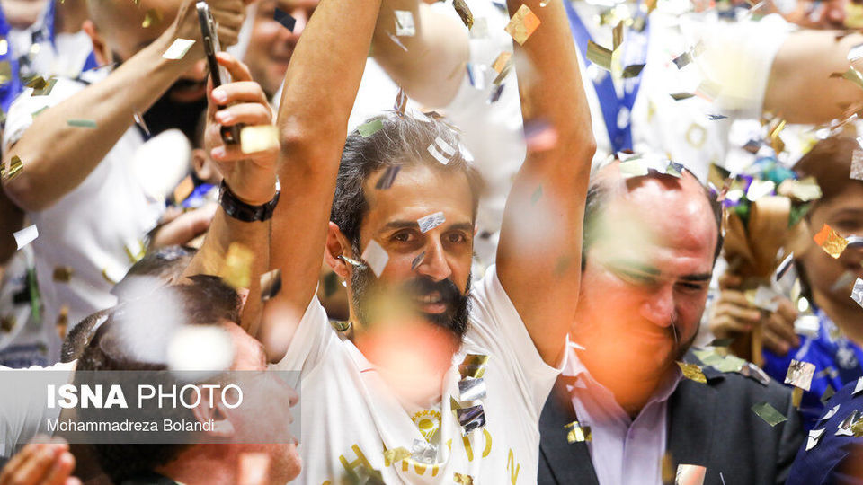 فینال والیبال باشگاه‌های آسیا، پیکان - سانتوری ژاپن