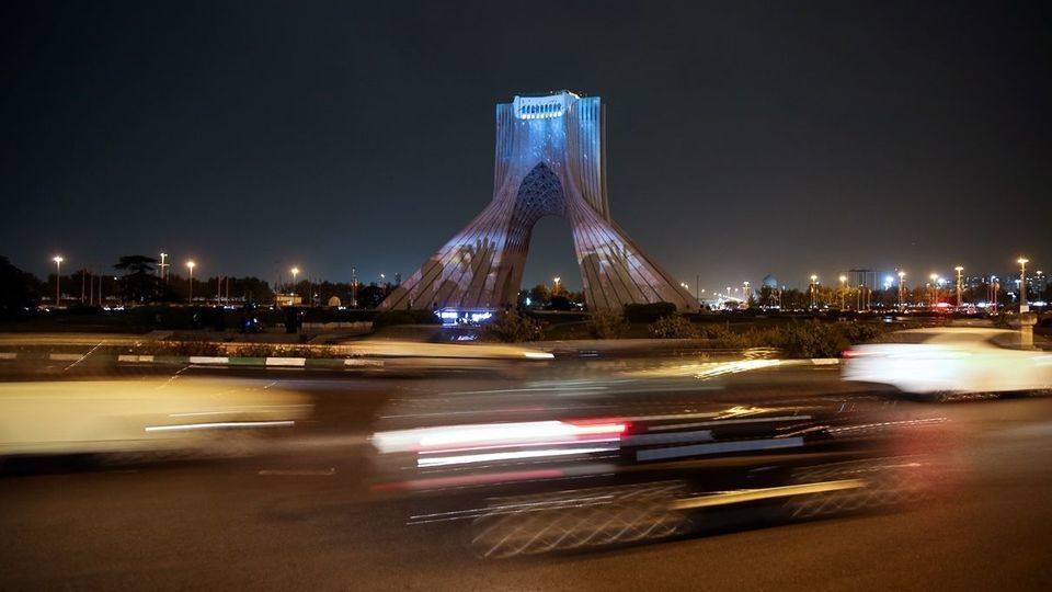 نورپردازی سه‌بعدی در برج آزادی به مناسبت سالروز آزادسازی خرمشهر 