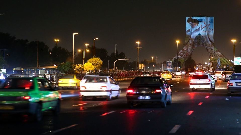 نورپردازی سه‌بعدی در برج آزادی به مناسبت سالروز آزادسازی خرمشهر 