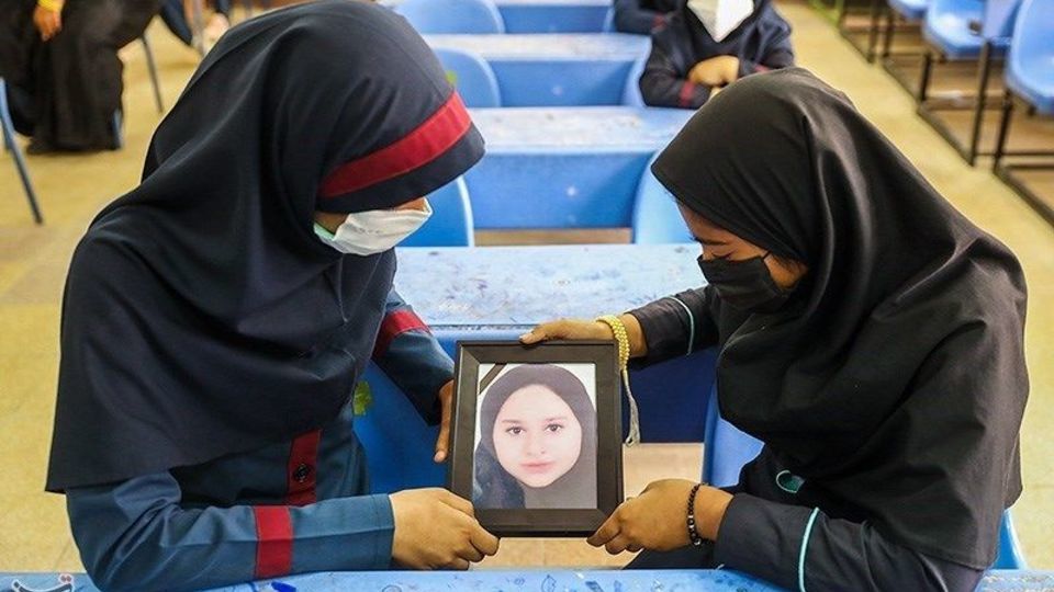  ملیکا دختر مینوشهری که در حادثه متروپل آبادان جان باخت 