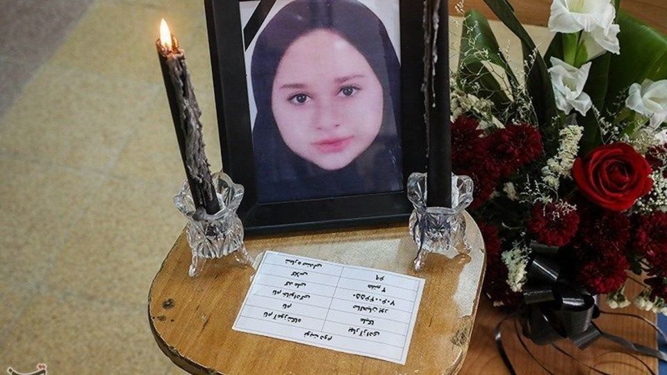  ملیکا دختر مینوشهری که در حادثه متروپل آبادان جان باخت 