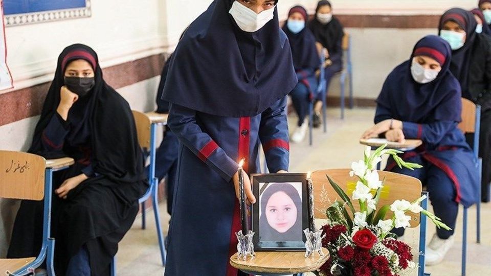  ملیکا دختر مینوشهری که در حادثه متروپل آبادان جان باخت 