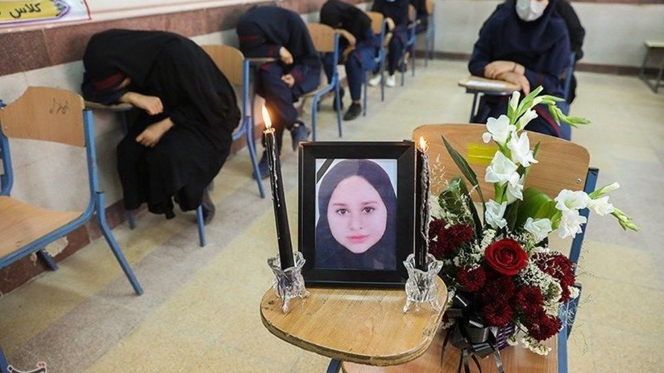  ملیکا دختر مینوشهری که در حادثه متروپل آبادان جان باخت 