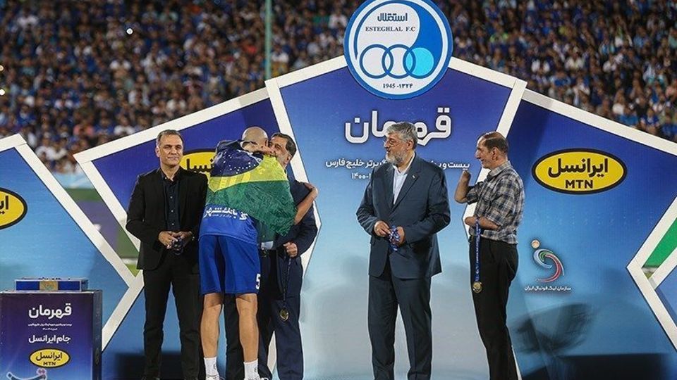  جشن قهرمانی تیم فوتبال استقلال 