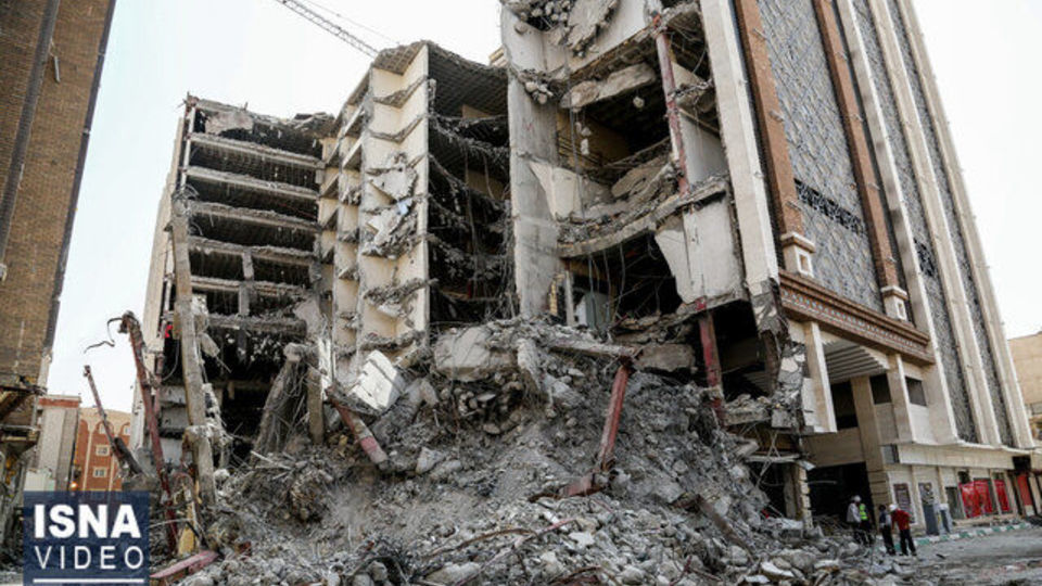 یوسفی: چگونه در مجتمعی که پایان کار نگرفته بود مغازه‌ها شروع به فعالیت کردند؟