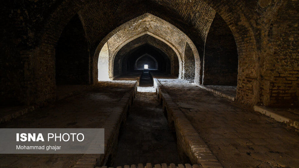 کاروانسرای آجری شاه عباسی آهوان