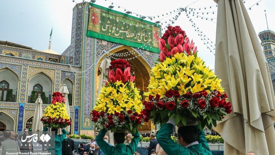 گل آرایی ضریح منور حرم مطهر رضوی