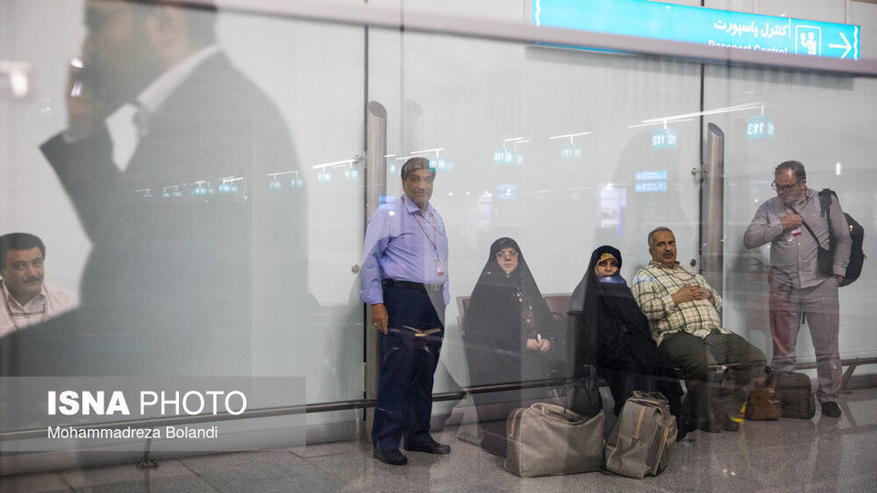 مراسم بدرقه اولین کاروان حجاج ایرانی