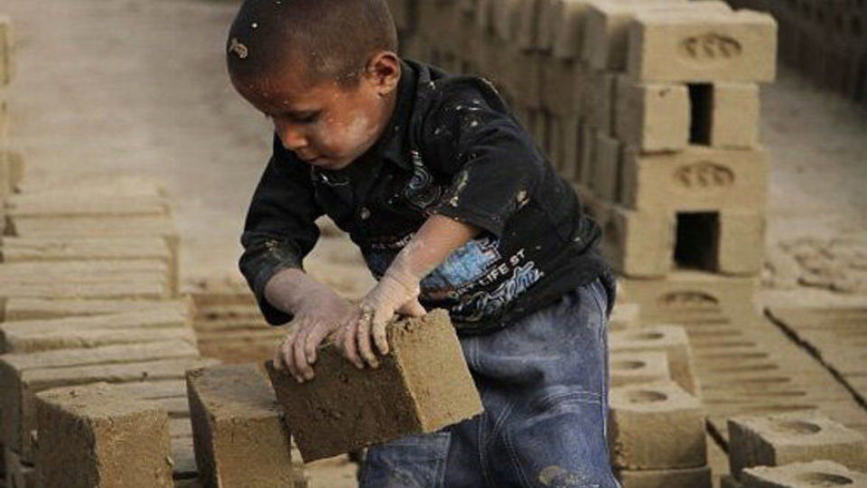 افزایش ۲۰ برابری کودکان کار در ایران با روی کار آمدن طالبان